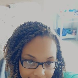 Meet your Posher, Danette